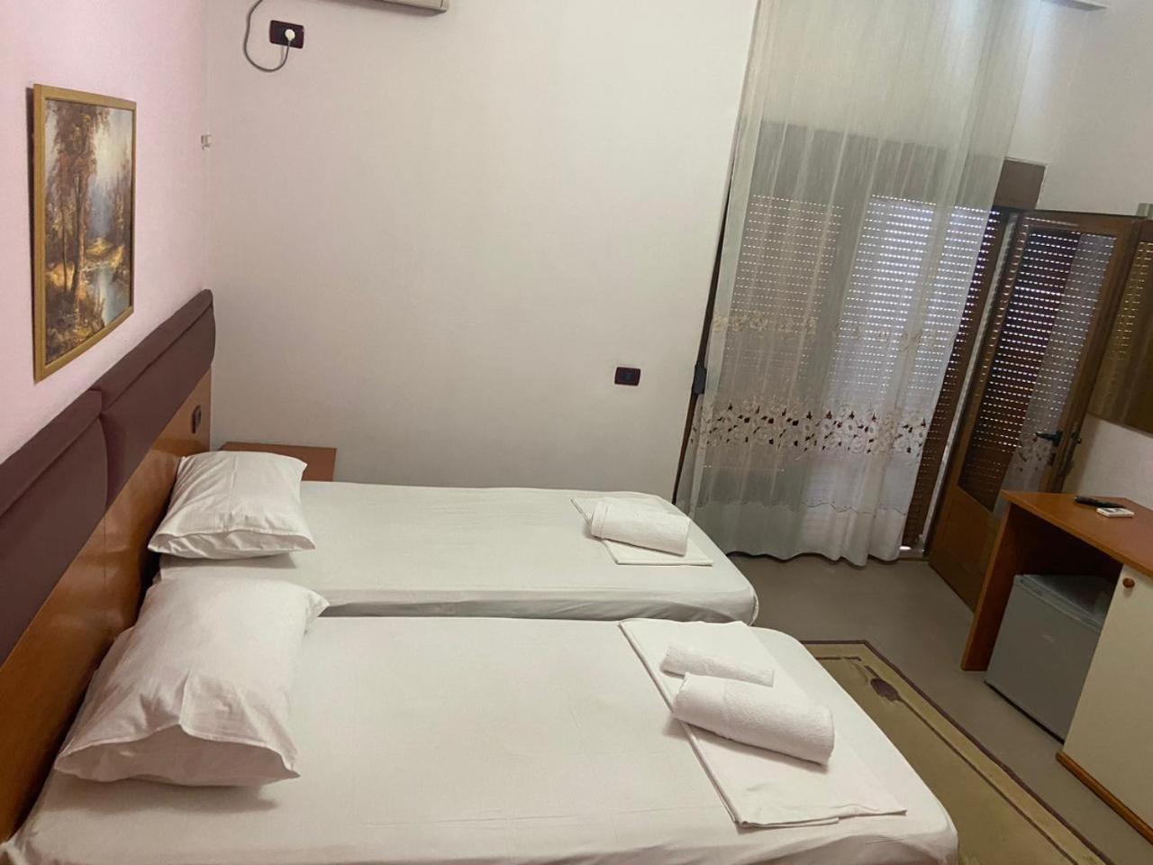 Hotel Edland Vlora Kültér fotó