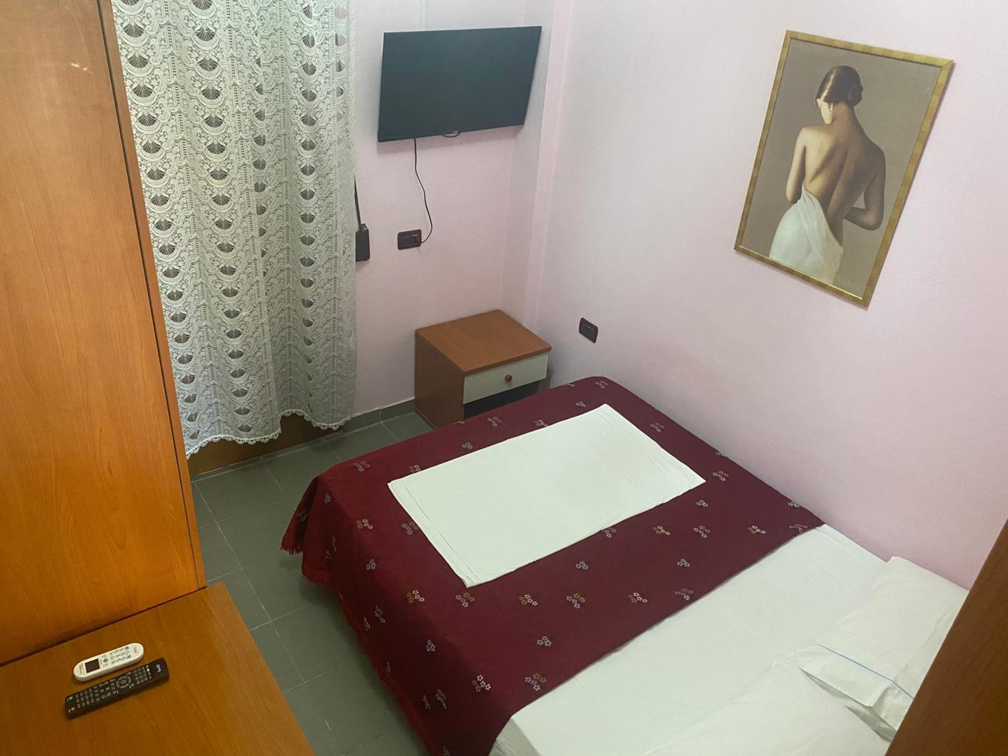 Hotel Edland Vlora Kültér fotó