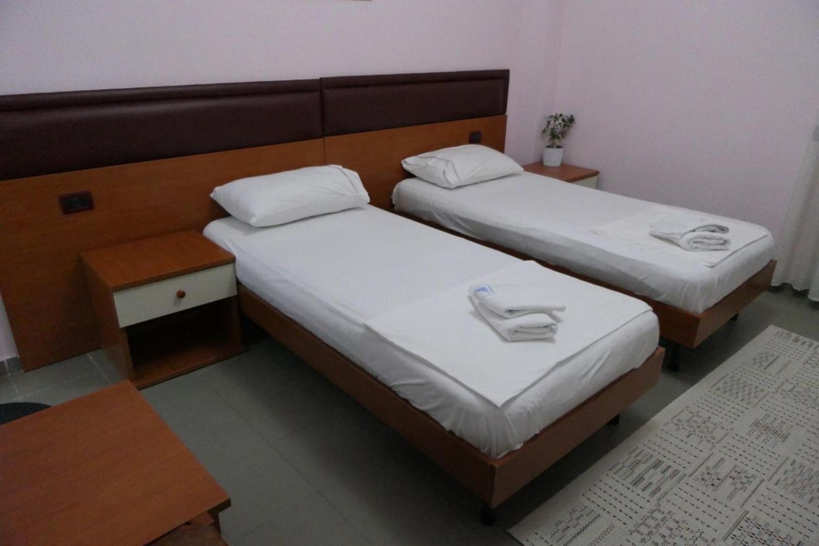 Hotel Edland Vlora Kültér fotó