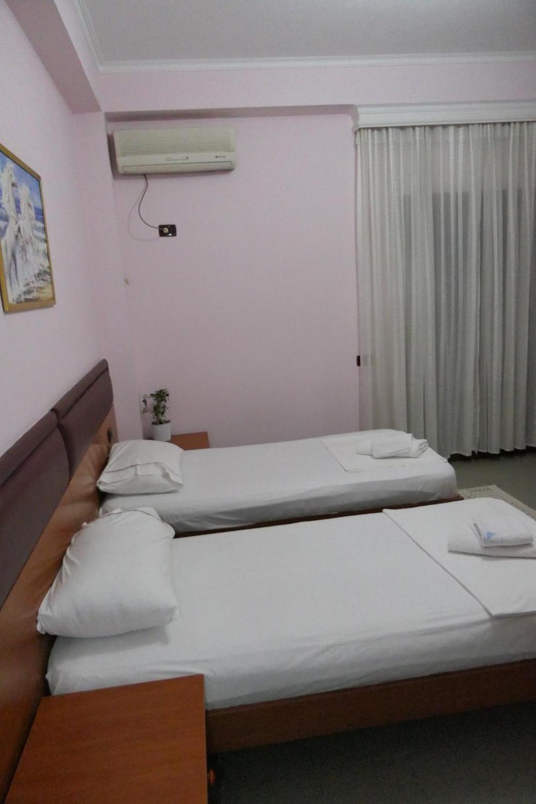 Hotel Edland Vlora Kültér fotó