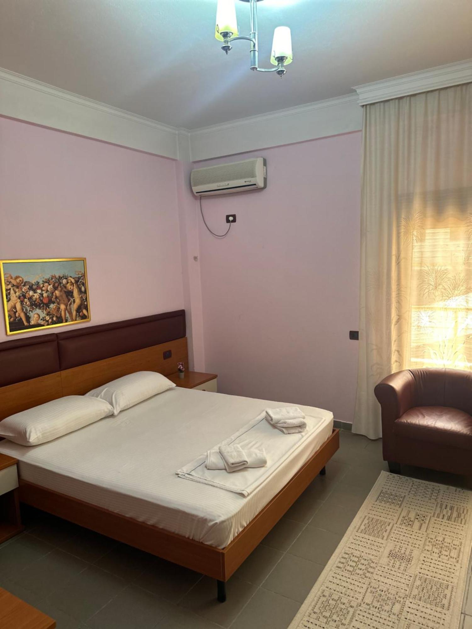 Hotel Edland Vlora Kültér fotó