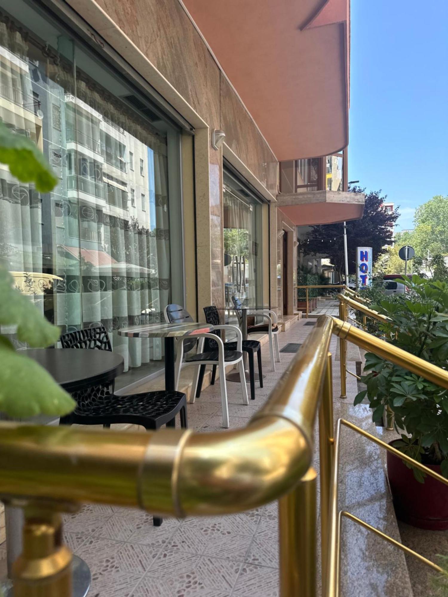 Hotel Edland Vlora Kültér fotó